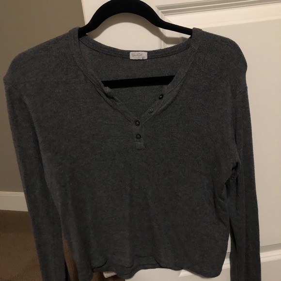 Brandy Melville button up longsleeve - Picture 2 of 3